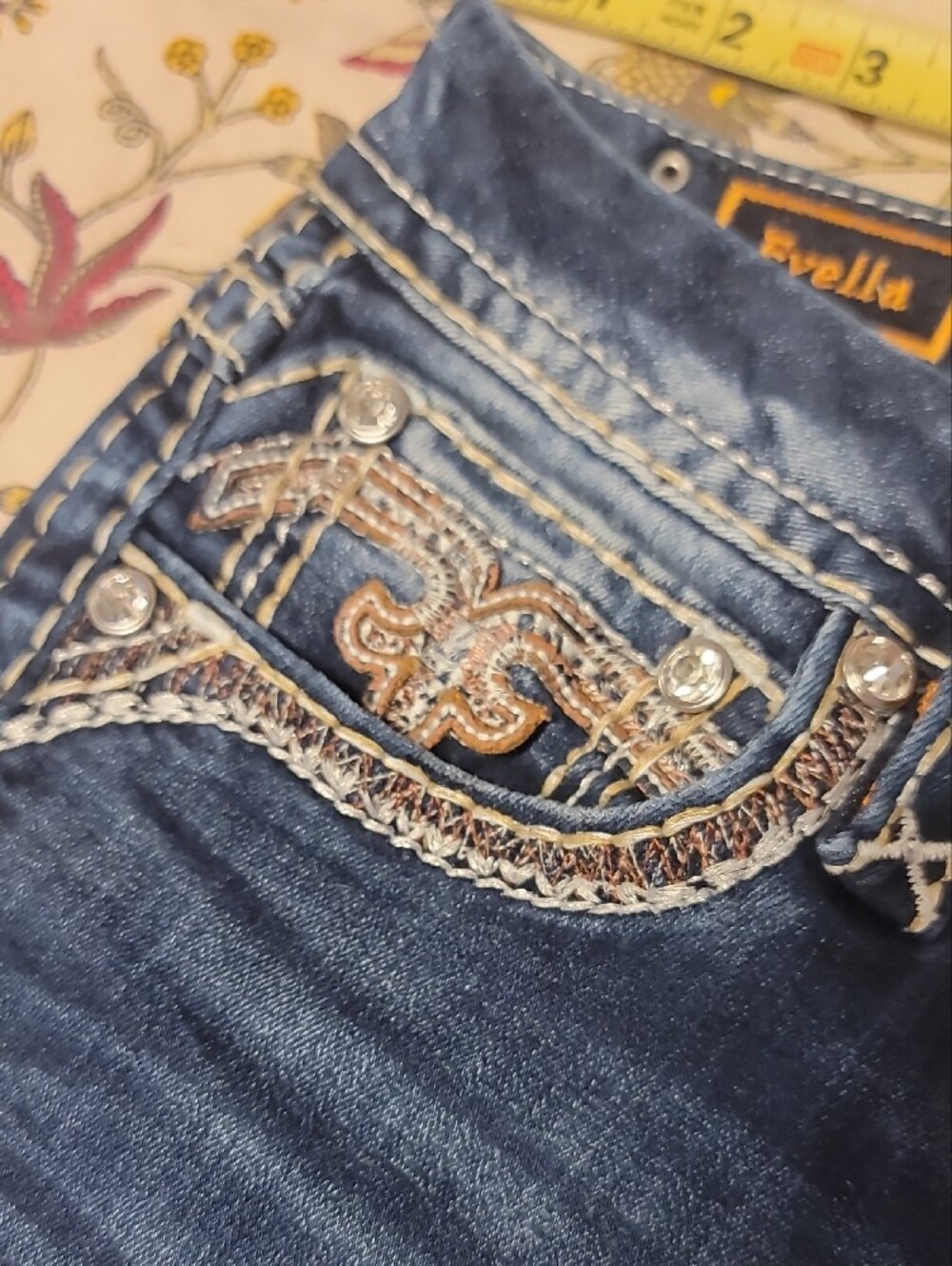 Rock Revival Sz 27 Dark Blue Flare Jeans with White Stitching - Picture 6 of 15